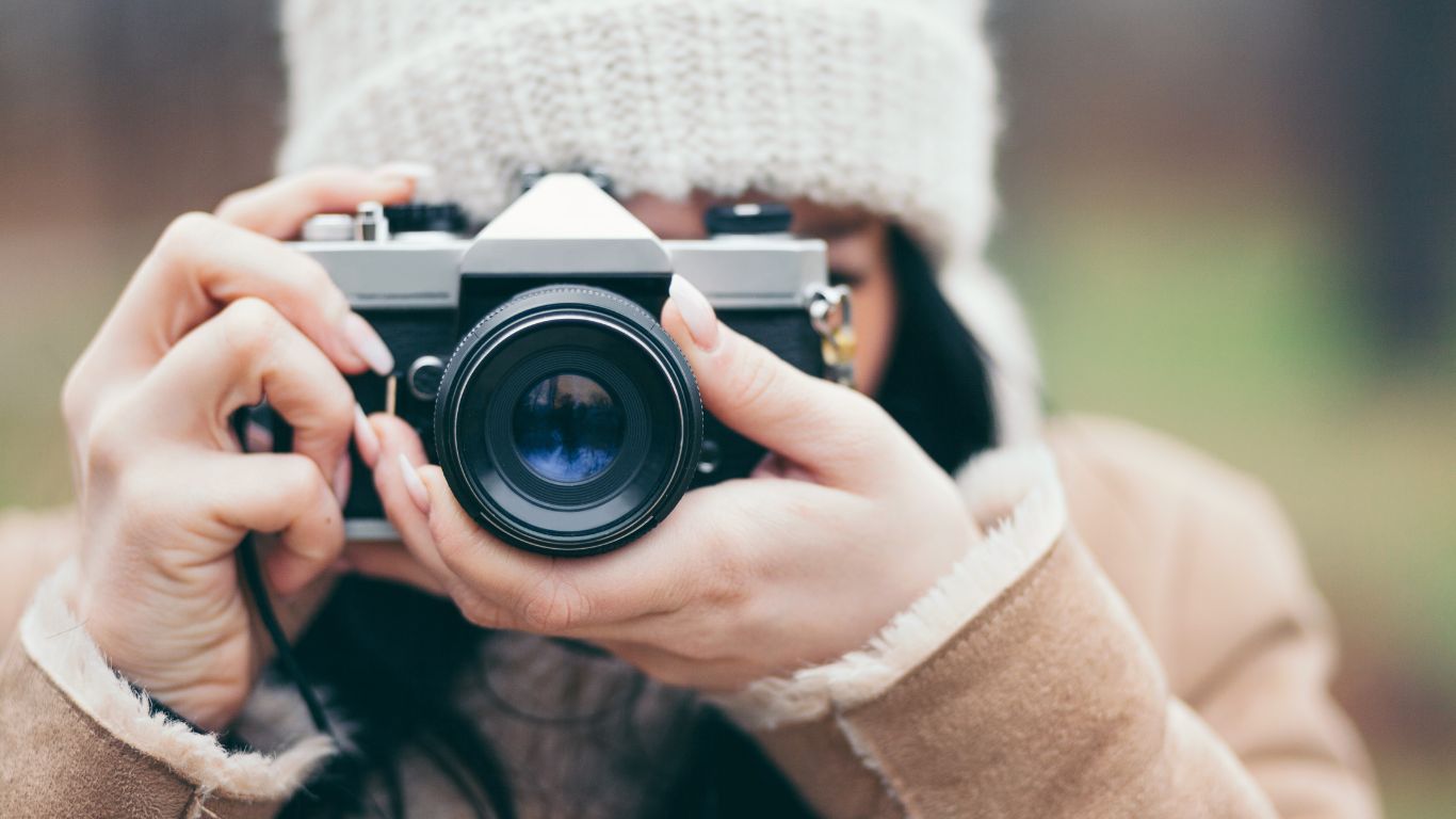 Photography and Sightseeing on a Barge Cruise - Barge Meanderer